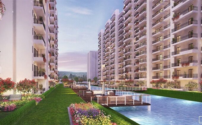 Central Park Flower Valley Aqua Front Towers Sector 11 Sohna, Sohna Flats & Apartments, Luxury